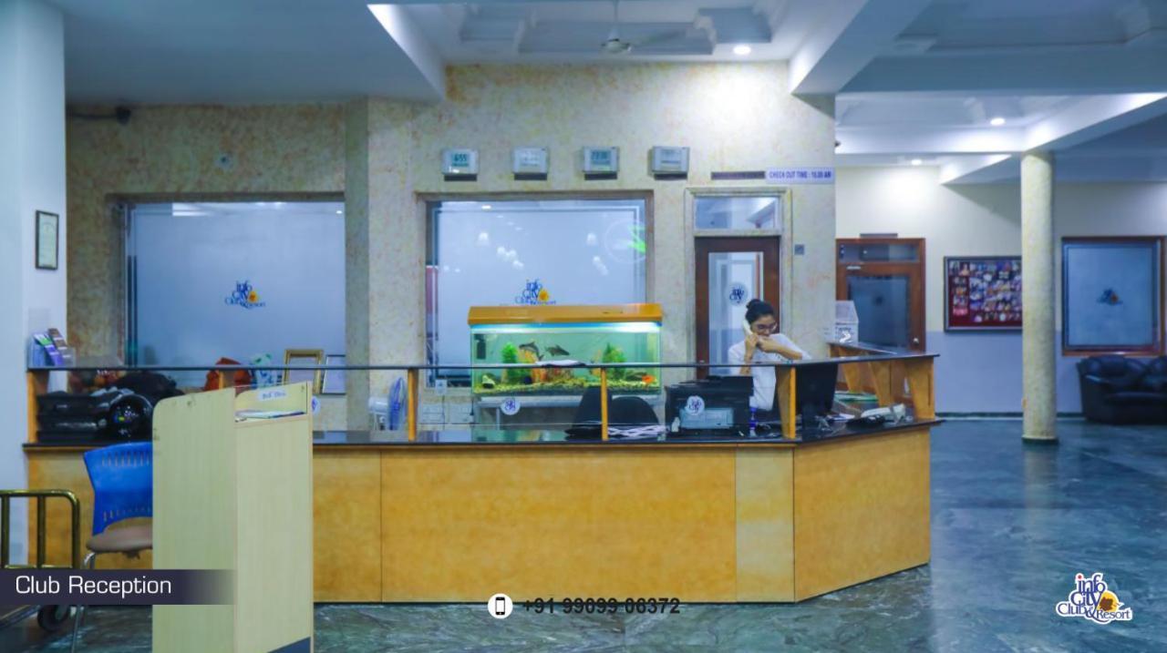 Infocity Club And Resort Gandhinagar Exterior photo